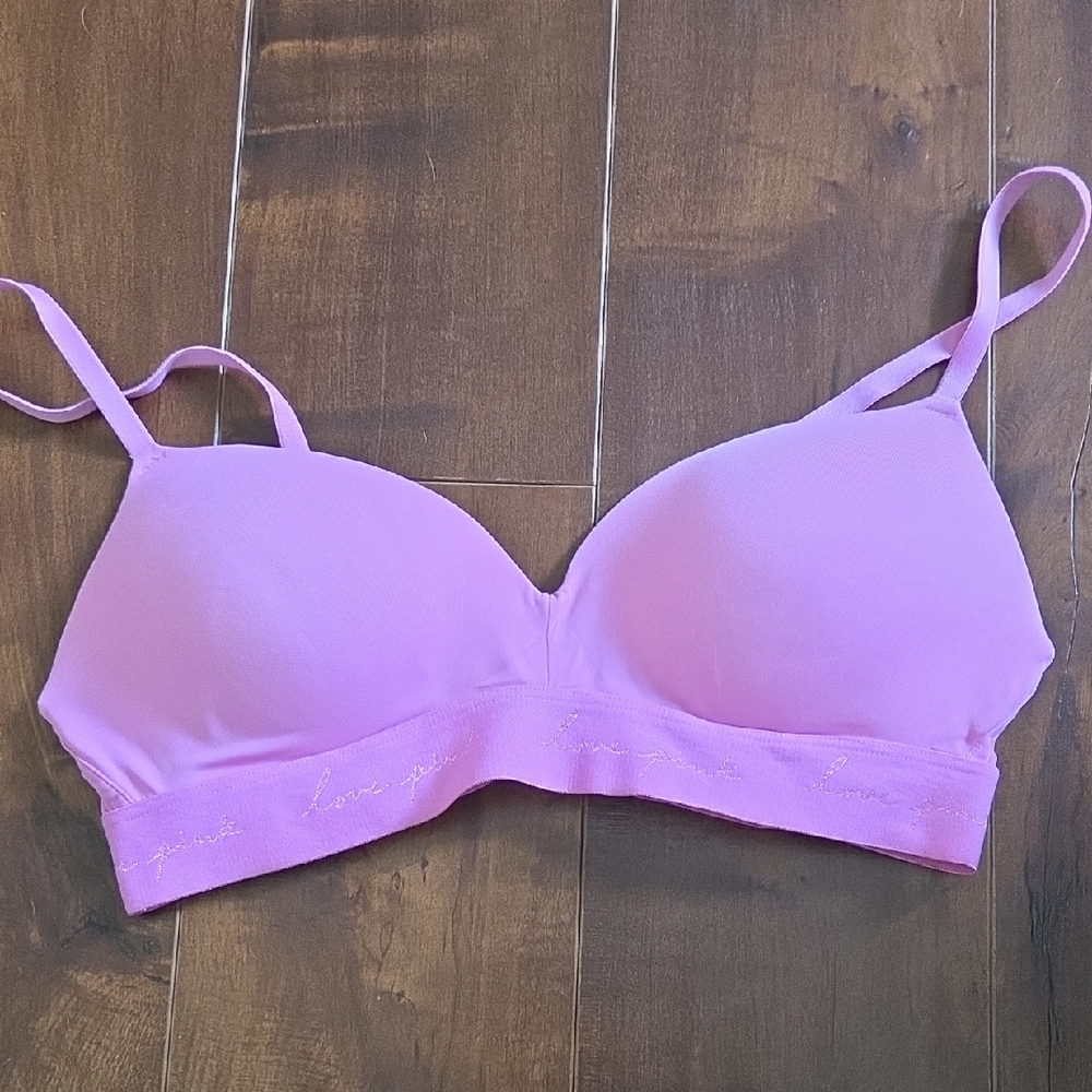 PINK Victoria's Secret Pink Seamless Bralette